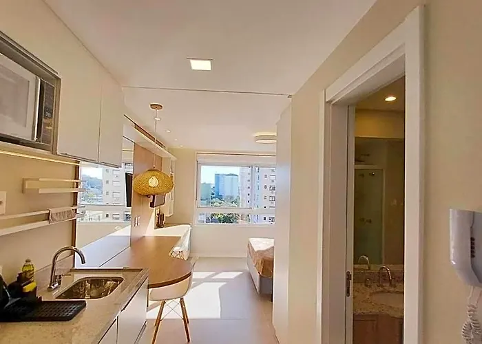 Life Experience, Netflix, Pool, Rooftop Porto Alegre